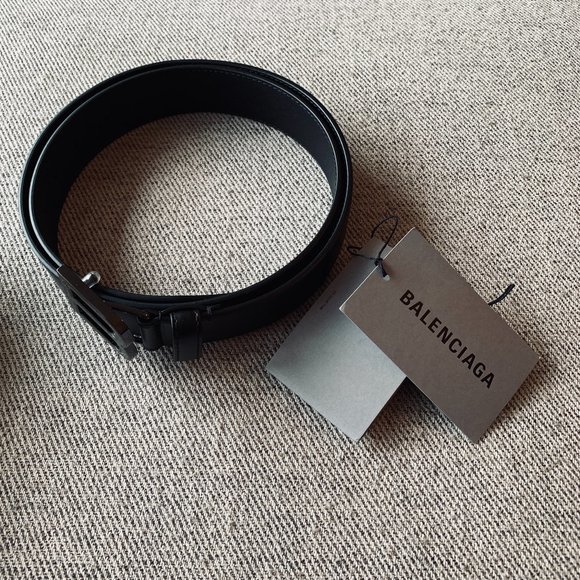 - NEW Balenciaga Hourglass Belt AX4 main image 4